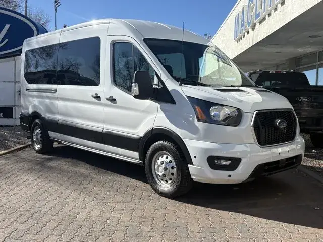 Ford Transit 2024 photo 2
