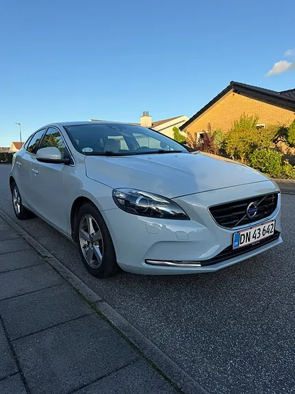 Volvo V40 2016 photo 3