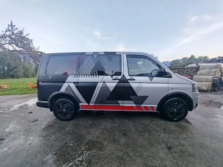 Volkswagen T5 2006 photo 3