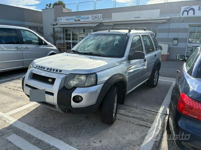 Land Rover Freelander 2006 photo 2
