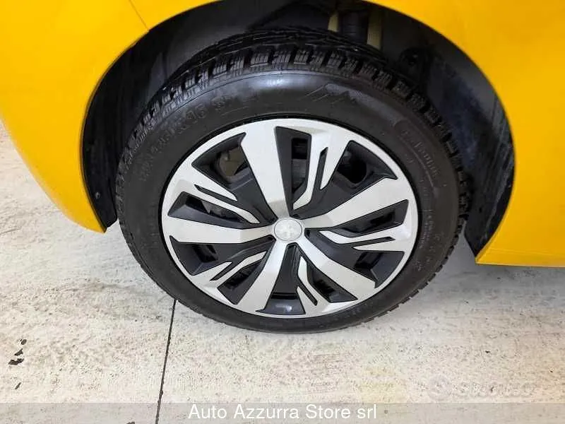Peugeot 208 2023 photo 5