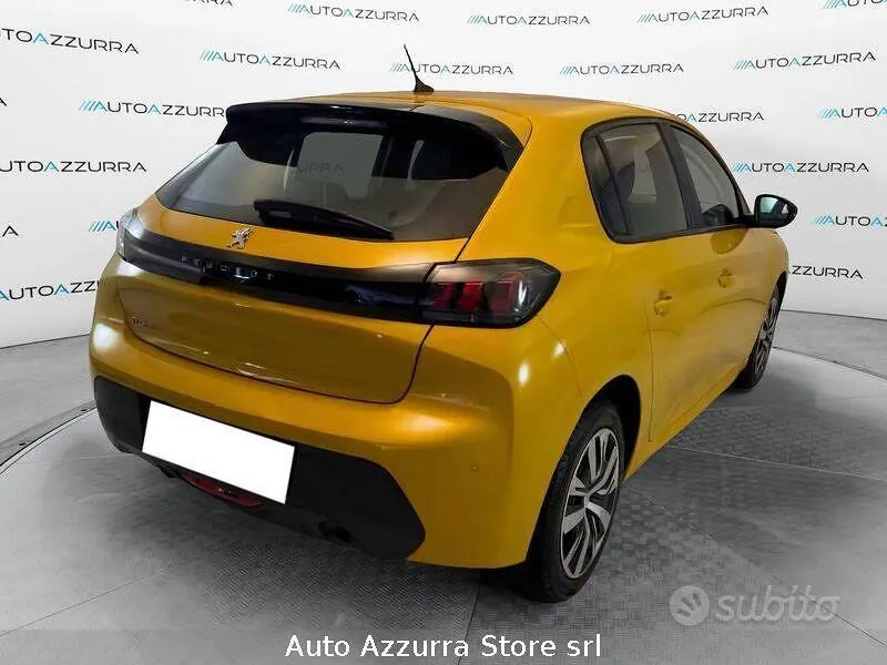 Peugeot 208 2023 photo 4