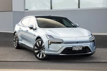 Polestar 4 2024 photo 2