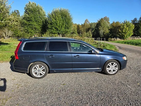 Volvo V70 2013 photo 3