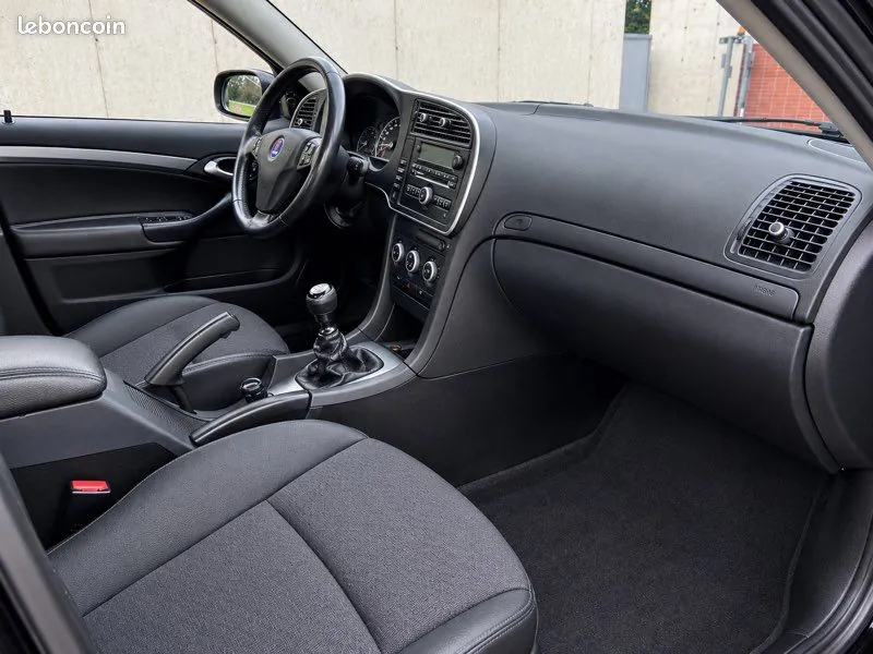 Saab 9-3 2009 photo 3
