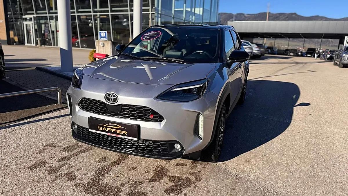 Toyota Yaris Cross 2023 photo 2