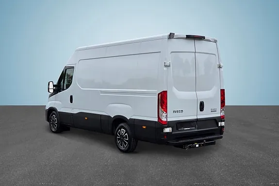 Iveco Daily 2021 photo 3