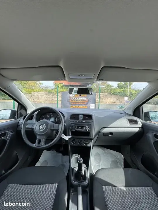 Volkswagen Polo 2012 photo 5