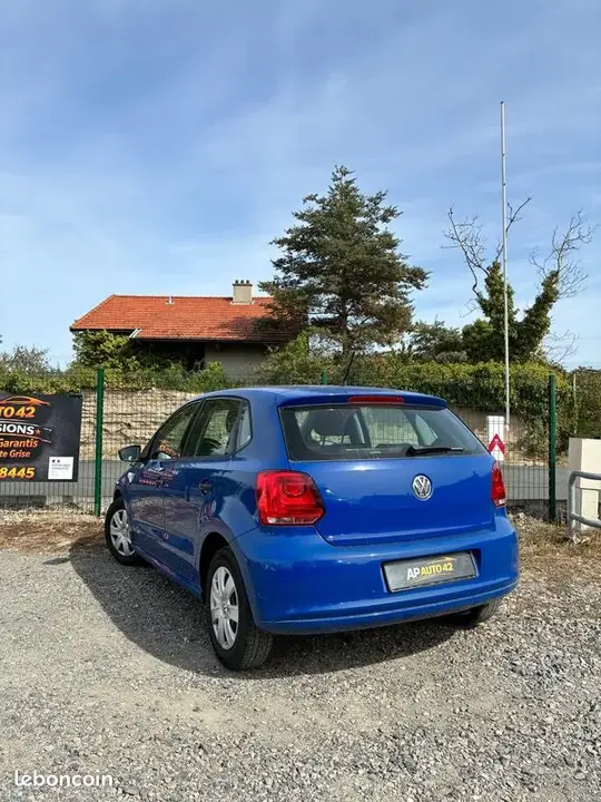 Volkswagen Polo 2012 photo 3