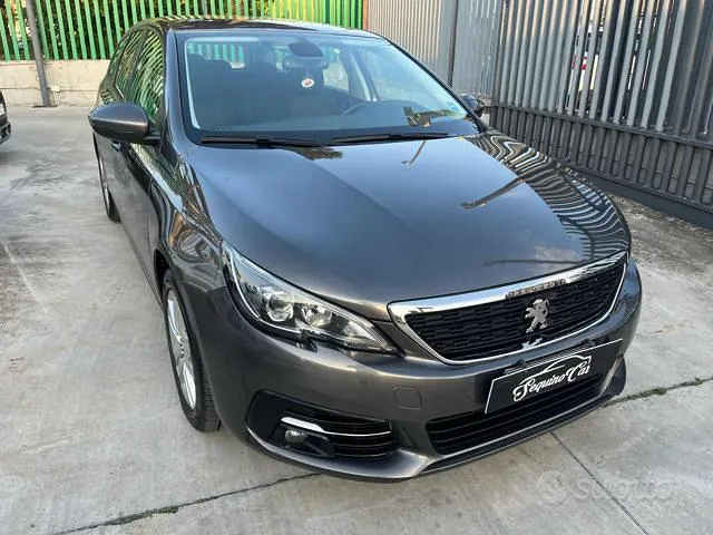 Peugeot 308 2018 photo 2