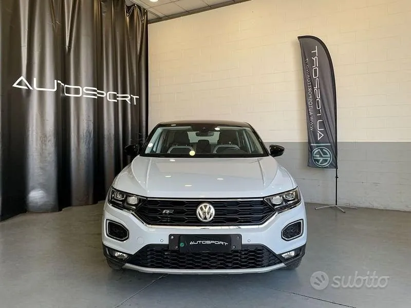 Volkswagen T-Roc 2019 photo 2