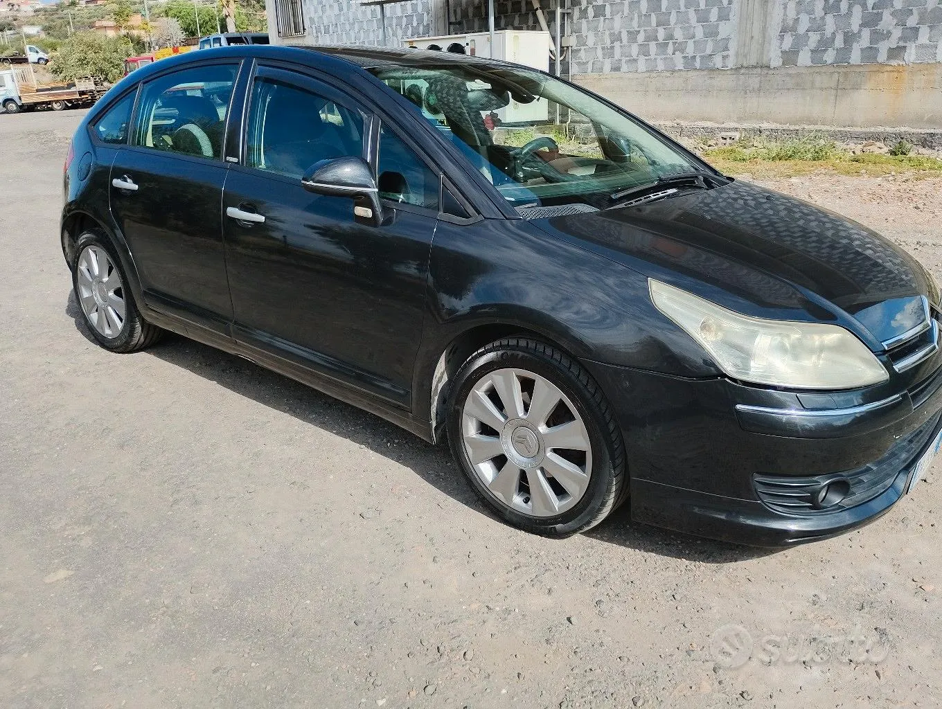Citroen C4 2006 photo 2