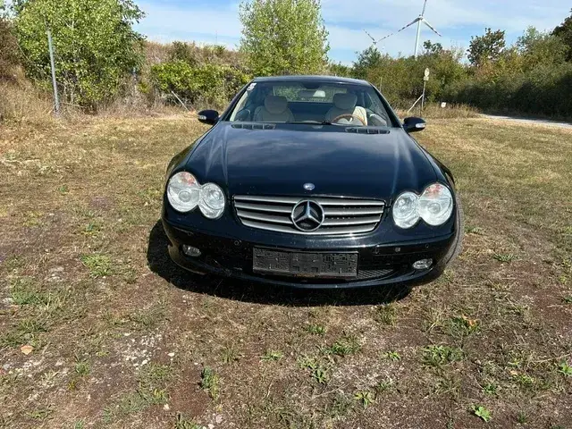 Mercedes-Benz Sl-Class 2001 photo 2
