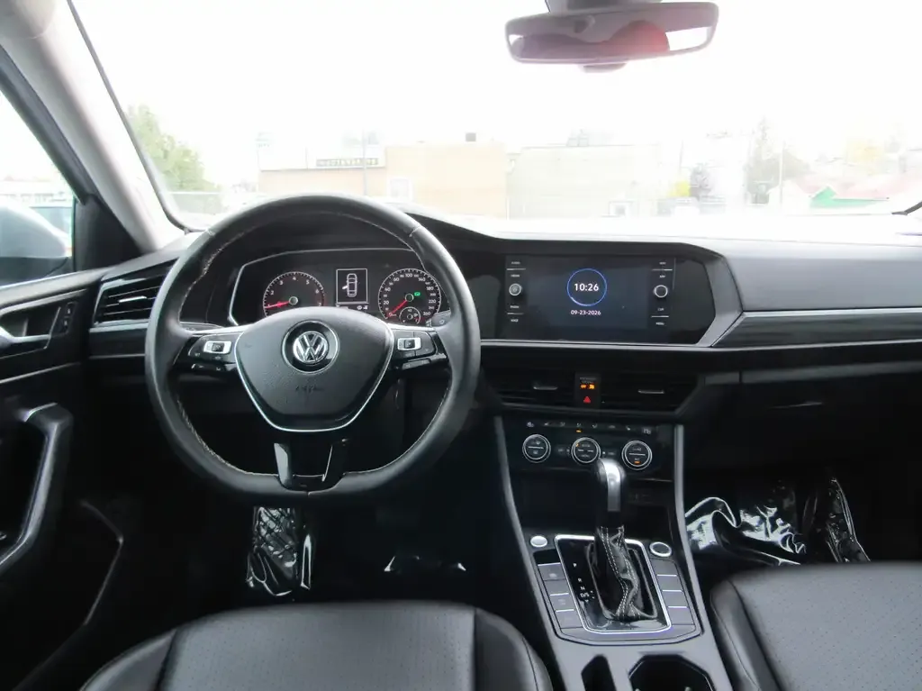 Volkswagen Jetta 2021 photo 2