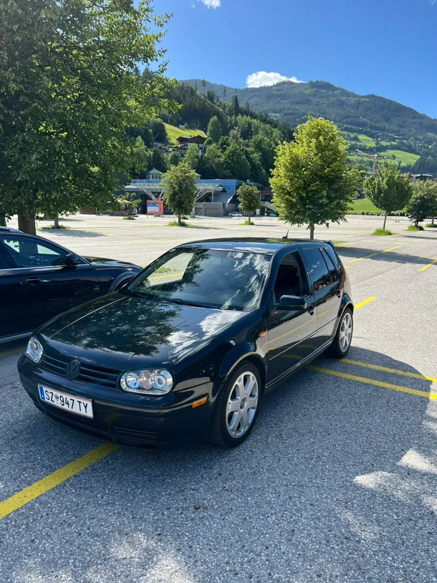 Volkswagen Golf 2003 photo 2