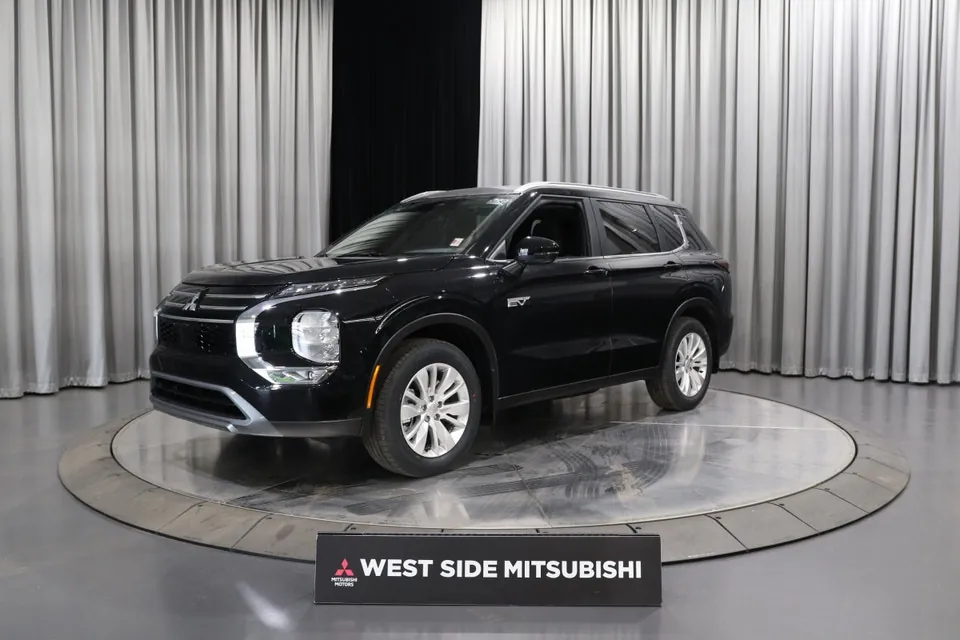 Mitsubishi Outlander 2026 photo 3