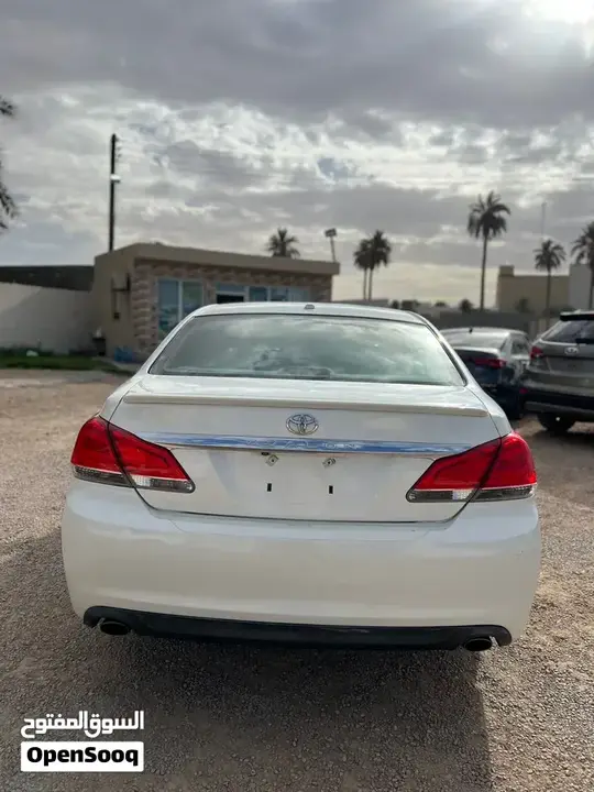 Toyota Avalon 2012 photo 2
