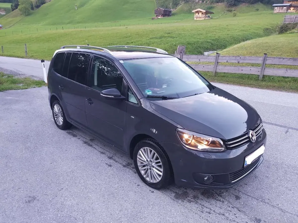 Volkswagen Touran 2015 photo 3