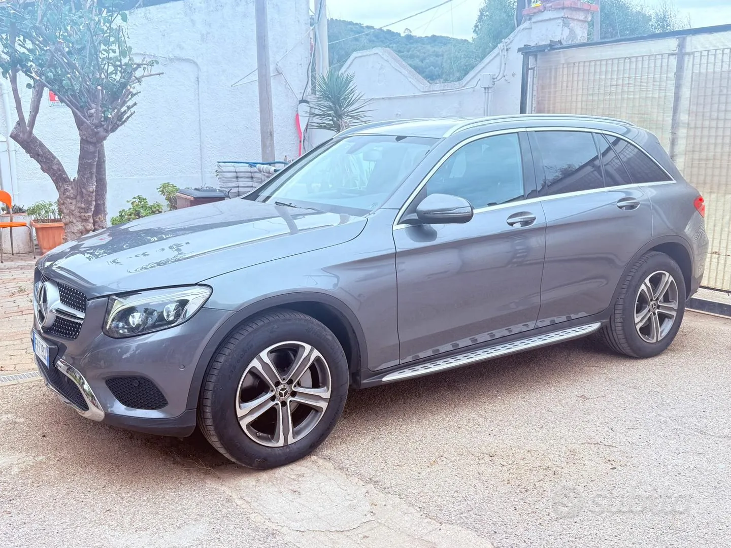 Mercedes-Benz Glc 2017 photo 2