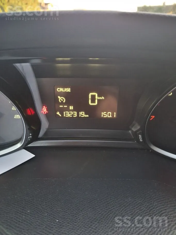 Peugeot 308 2018 photo 3