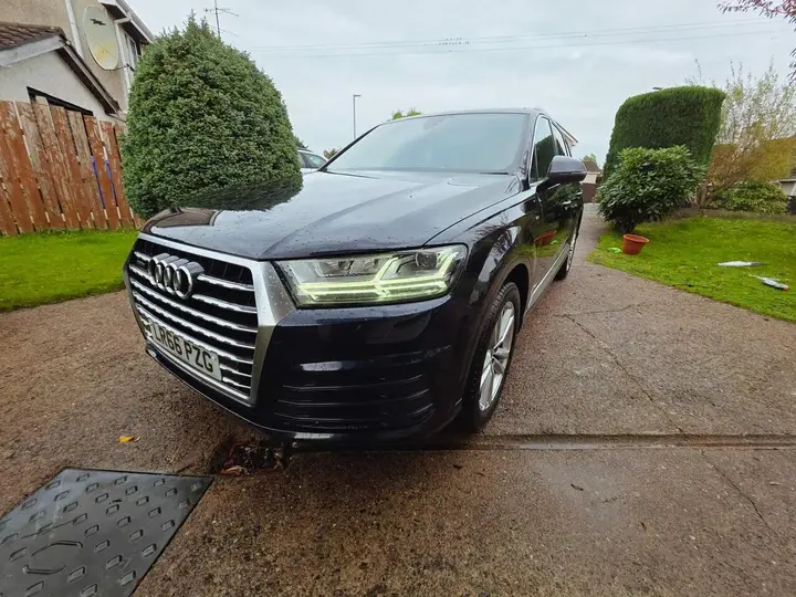 Audi Q7 2016 photo 3