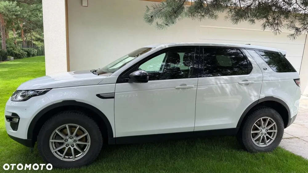 Land Rover Discovery Sport 2018 photo 2