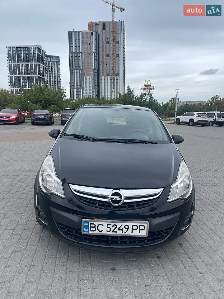 Opel Corsa 2011 photo 2