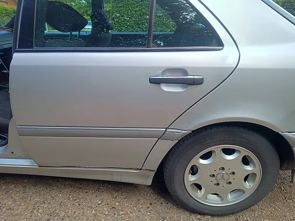 Mercedes-Benz C230 1999 photo 5