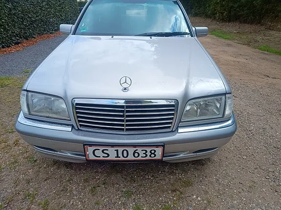 Mercedes-Benz C230 1999 photo 2