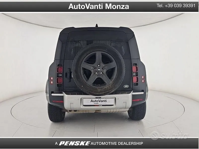 Land Rover Defender 2022 photo 4
