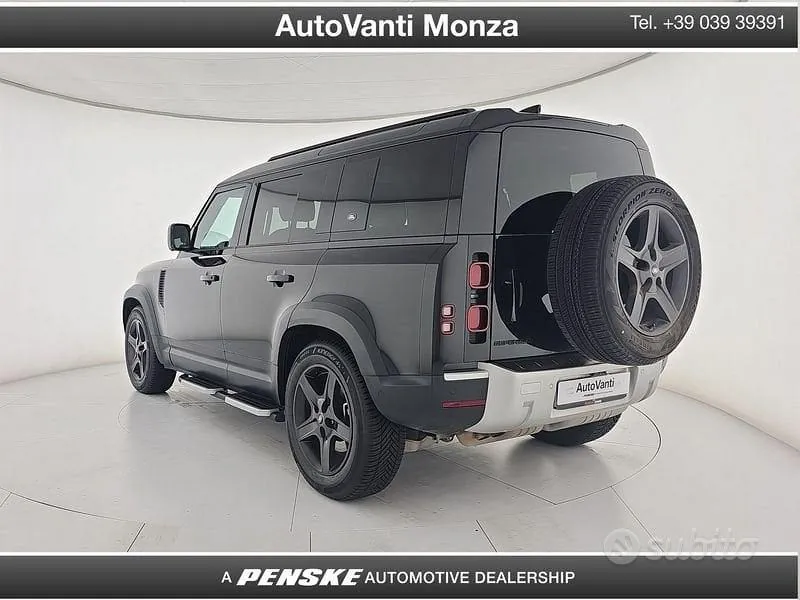 Land Rover Defender 2022 photo 3