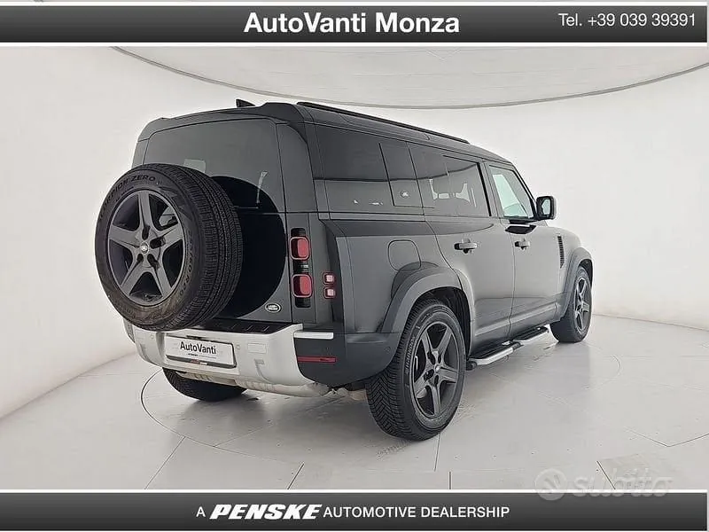 Land Rover Defender 2022 photo 5