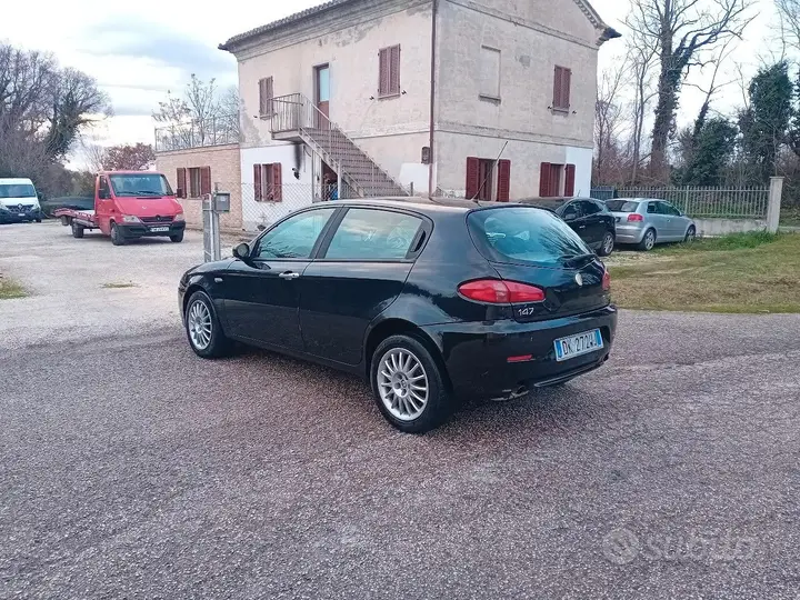 Alfa Romeo 147 2007 photo 3