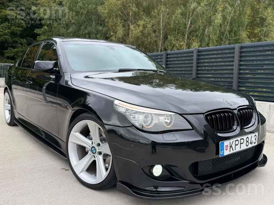 BMW 530 2004 photo 3