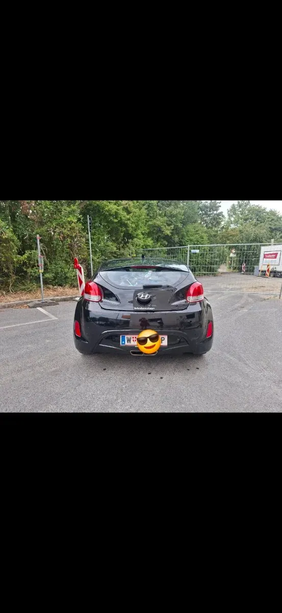 Hyundai Veloster 2011 photo 2