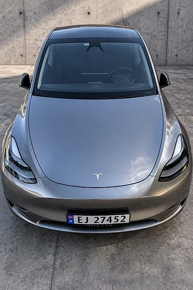 Tesla Model Y 2024 photo 4