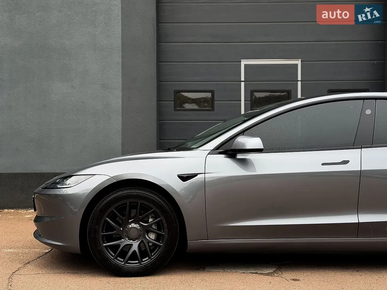 Tesla Model 3 2024 photo 5