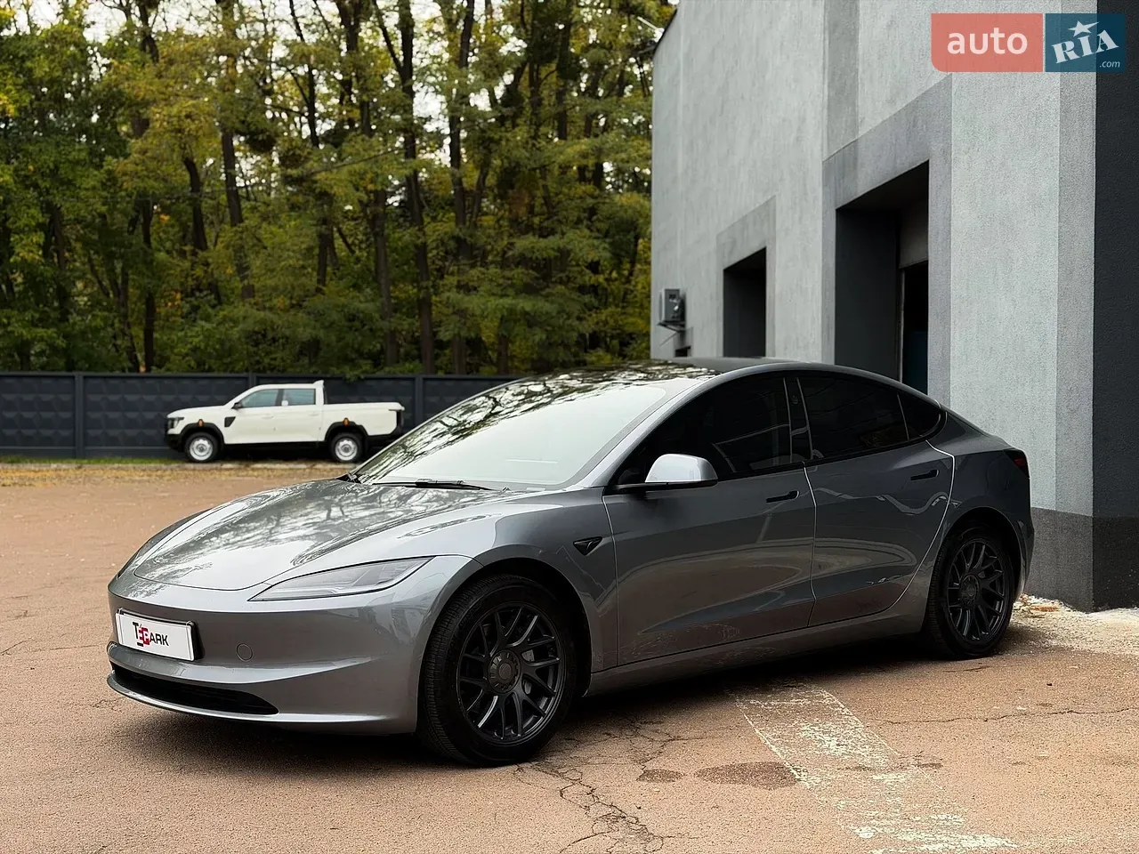 Tesla Model 3 2024 photo 4