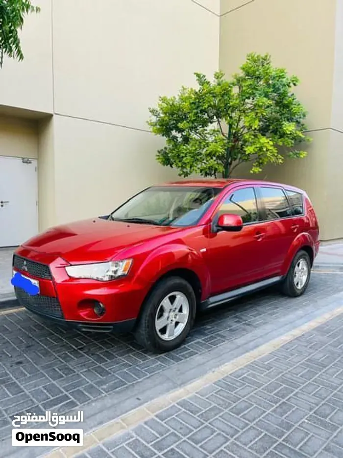 Mitsubishi Outlander 2010 photo 2