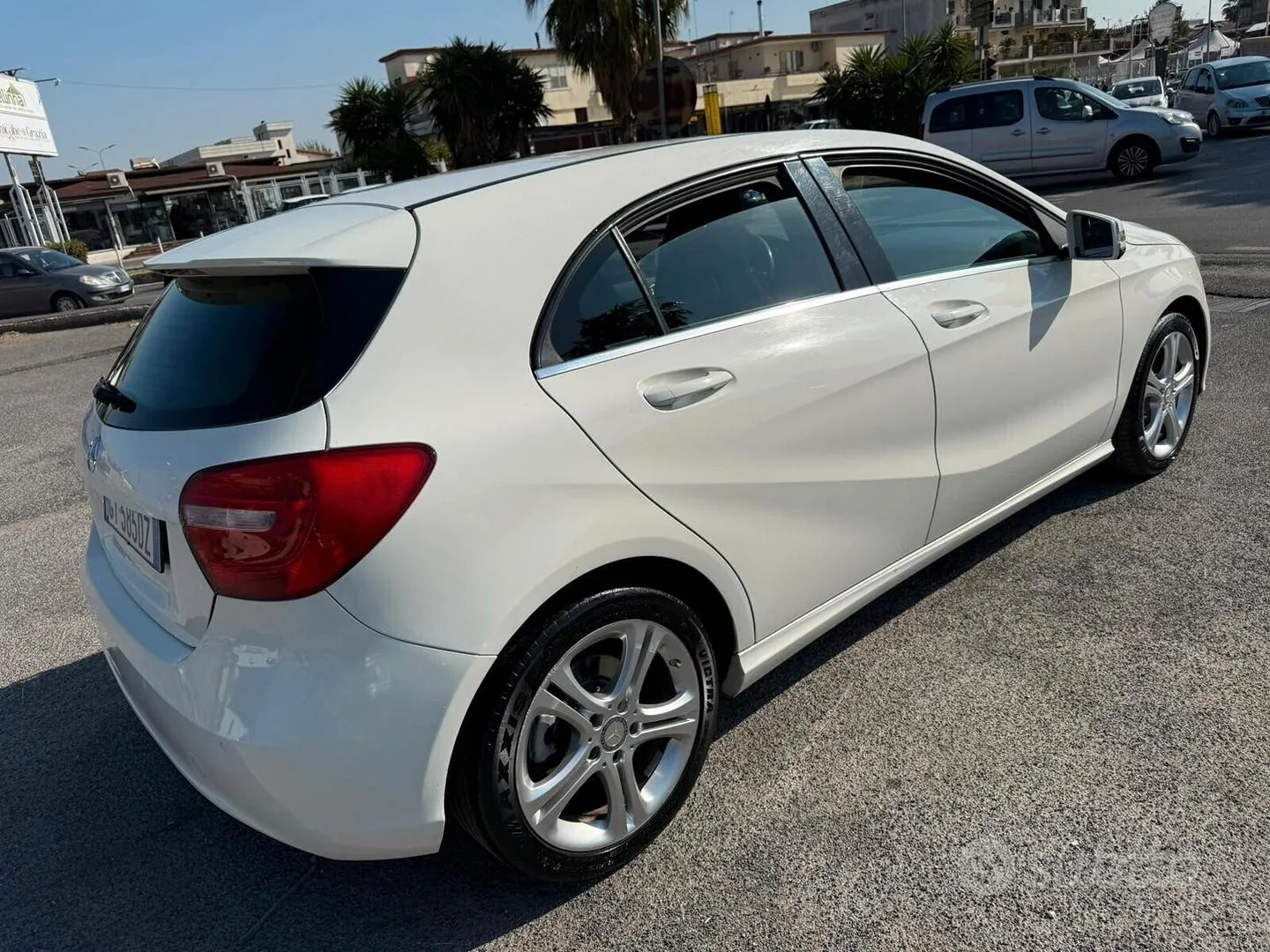 Mercedes-Benz A-Class 2015 photo 4