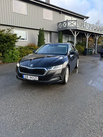 Skoda Octavia 2021 photo 3