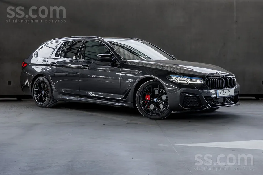 BMW 530E 2021 photo 2