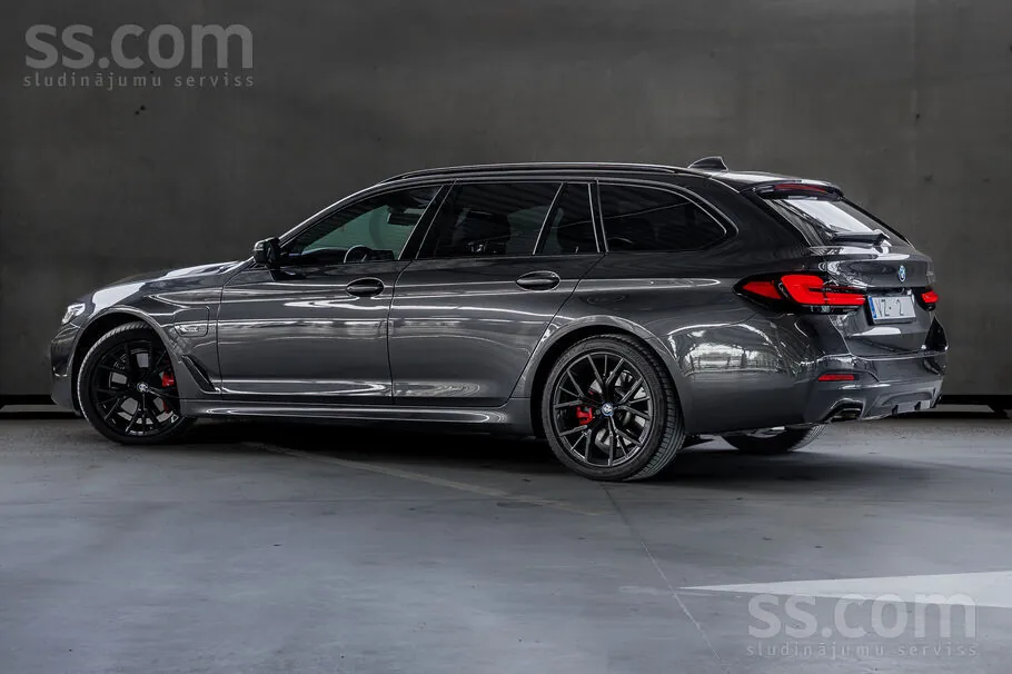 BMW 530E 2021 photo 3