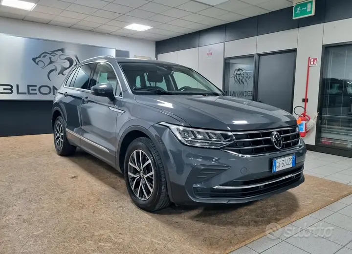 Volkswagen Tiguan 2022 photo 2