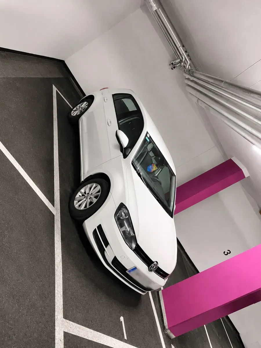 Volkswagen Golf 2013 photo 2