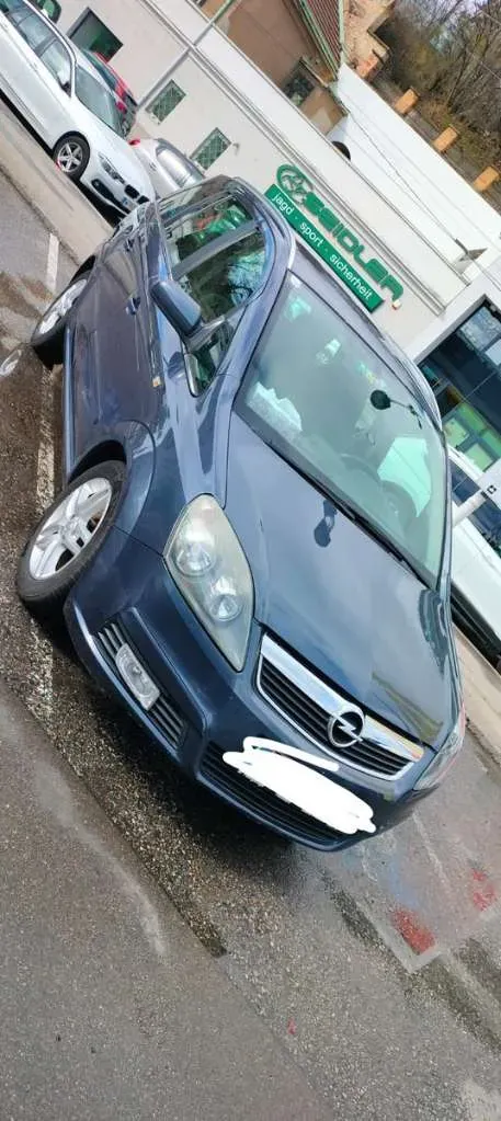 Opel Zafira 2007 photo 2