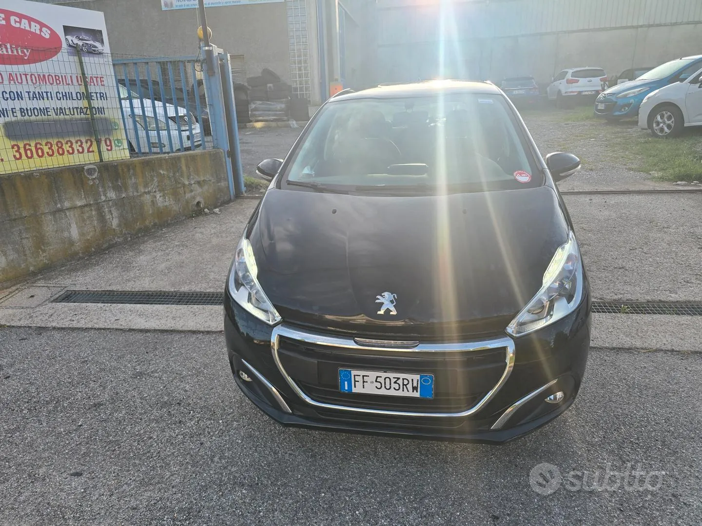 Peugeot 208