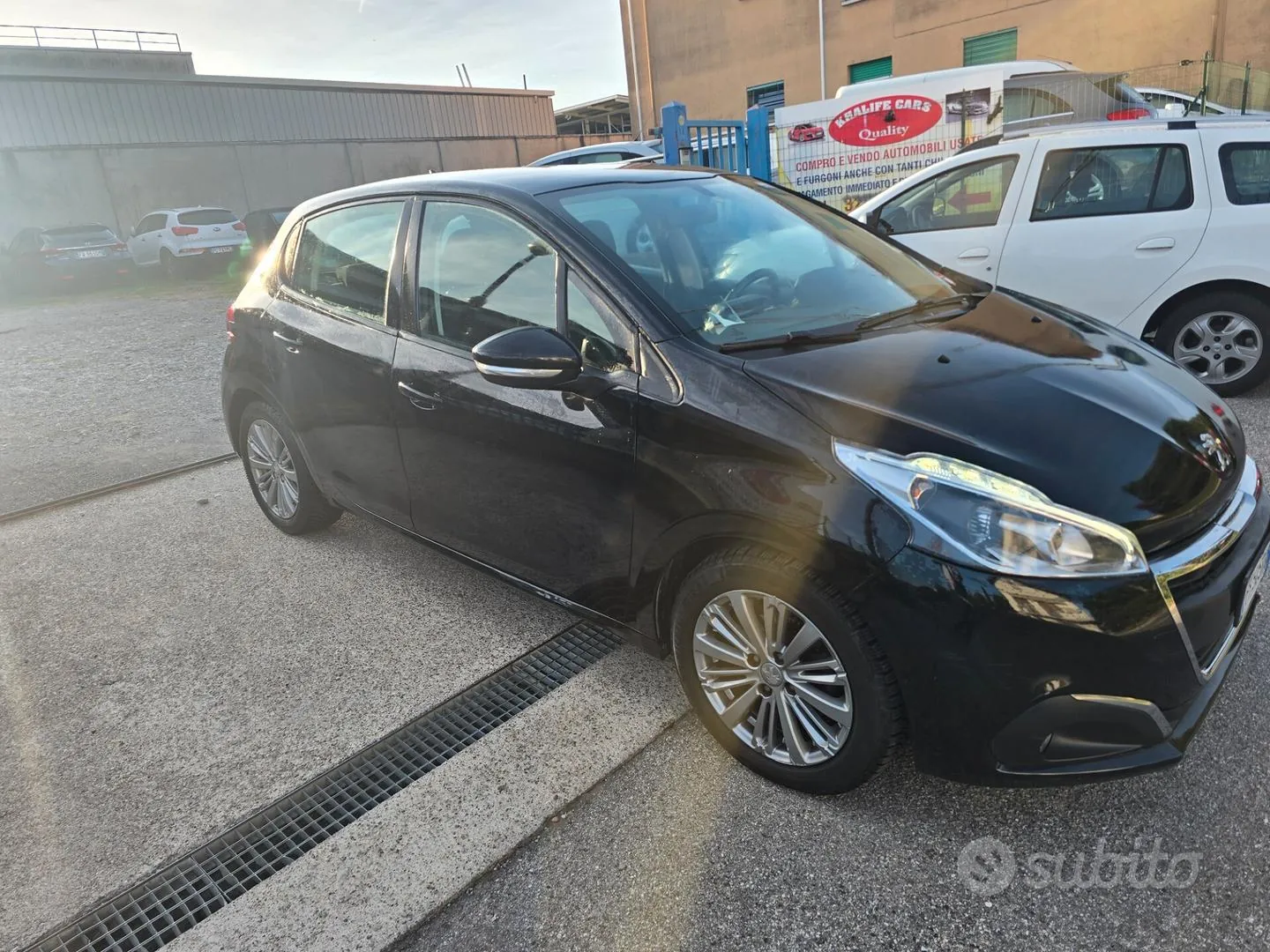 Peugeot 208 2016 photo 3