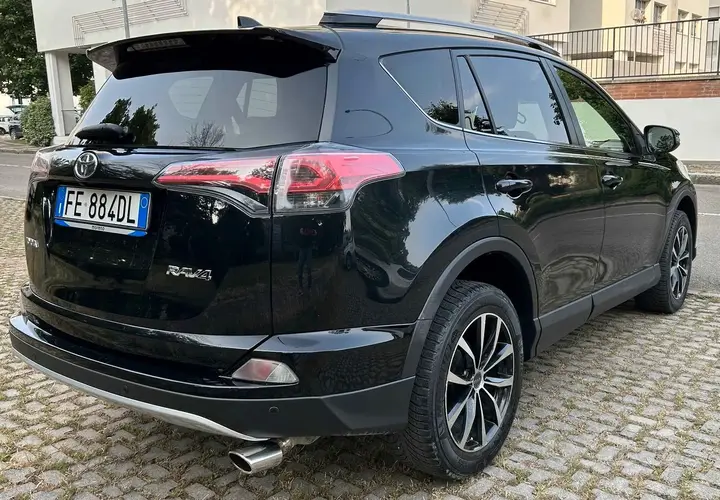 Toyota Rav4 2016 photo 2