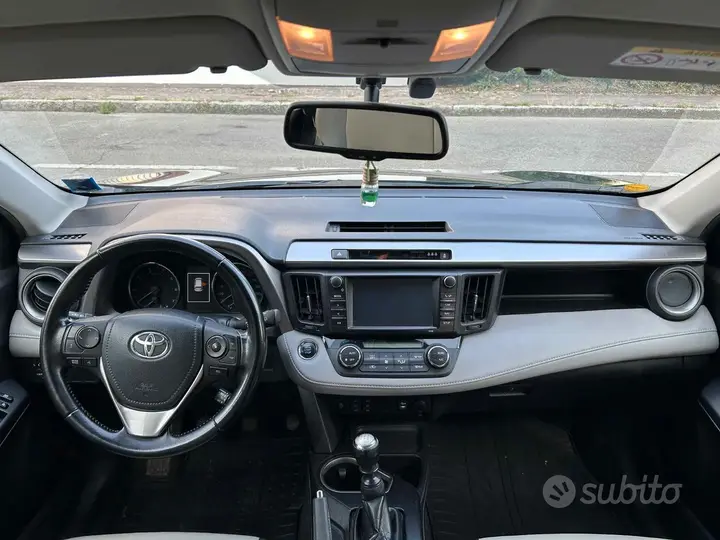 Toyota Rav4 2016 photo 4